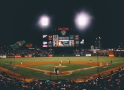 开云棋牌-王者之舞，国王节奏魔法驯服公牛，小贾伦暴力美学撕裂防线