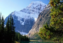 开云棋牌平台-蓝衣军团绝境狂飙！数据揭秘欧冠惊天逆转，玄机暗藏何处？