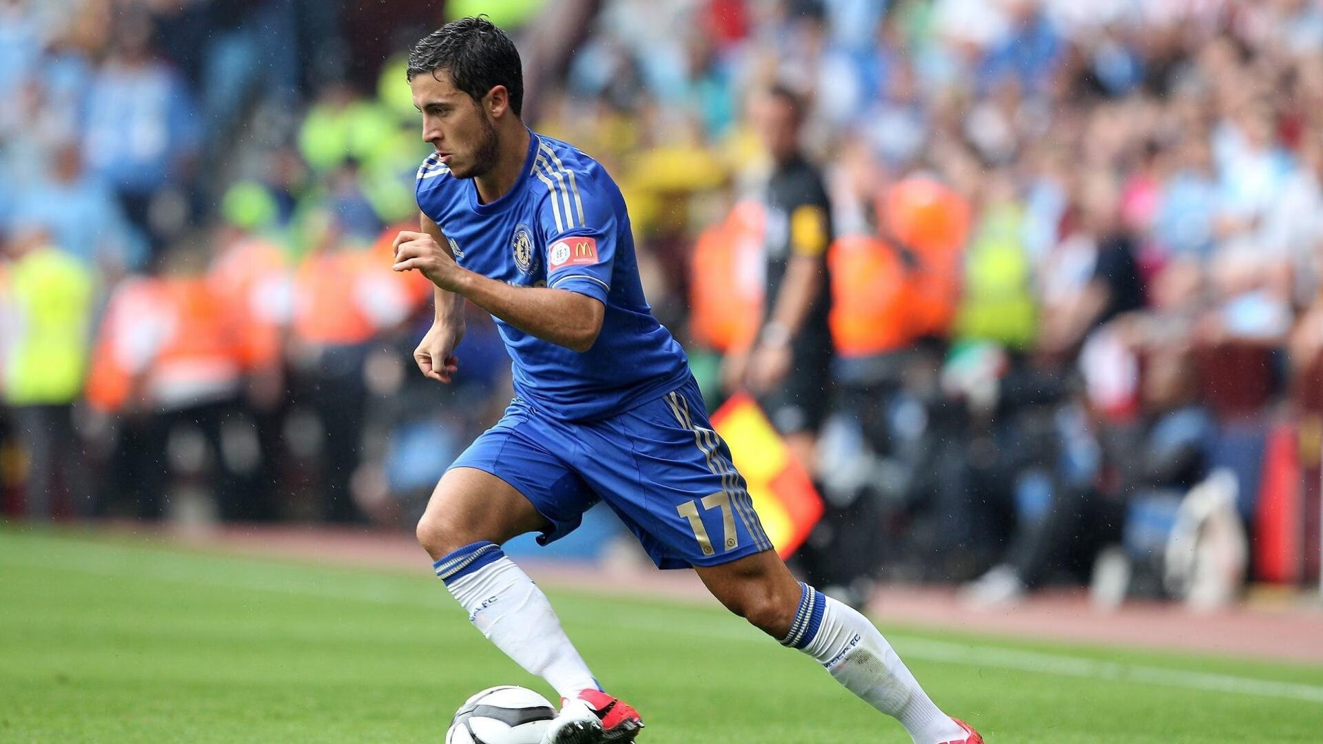 英超争冠焦点战，里昂强压奥地利，战术革命如何重塑现代足球格局？