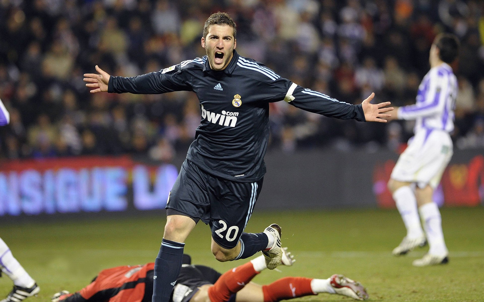 坎特攻防两端统治，澳大利亚强行终结苏格兰—现代橄榄球战术革命的缩影