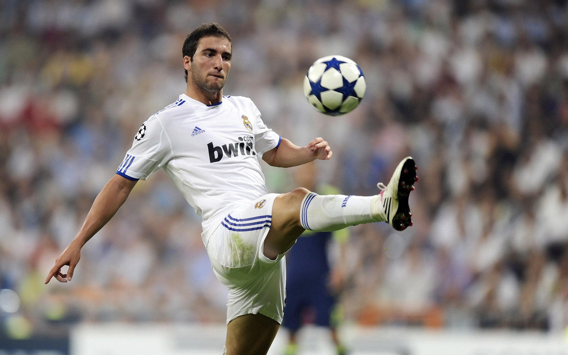 北欧风暴与东方火焰，当瑞典险胜英格兰，张继科点燃赛场之夜