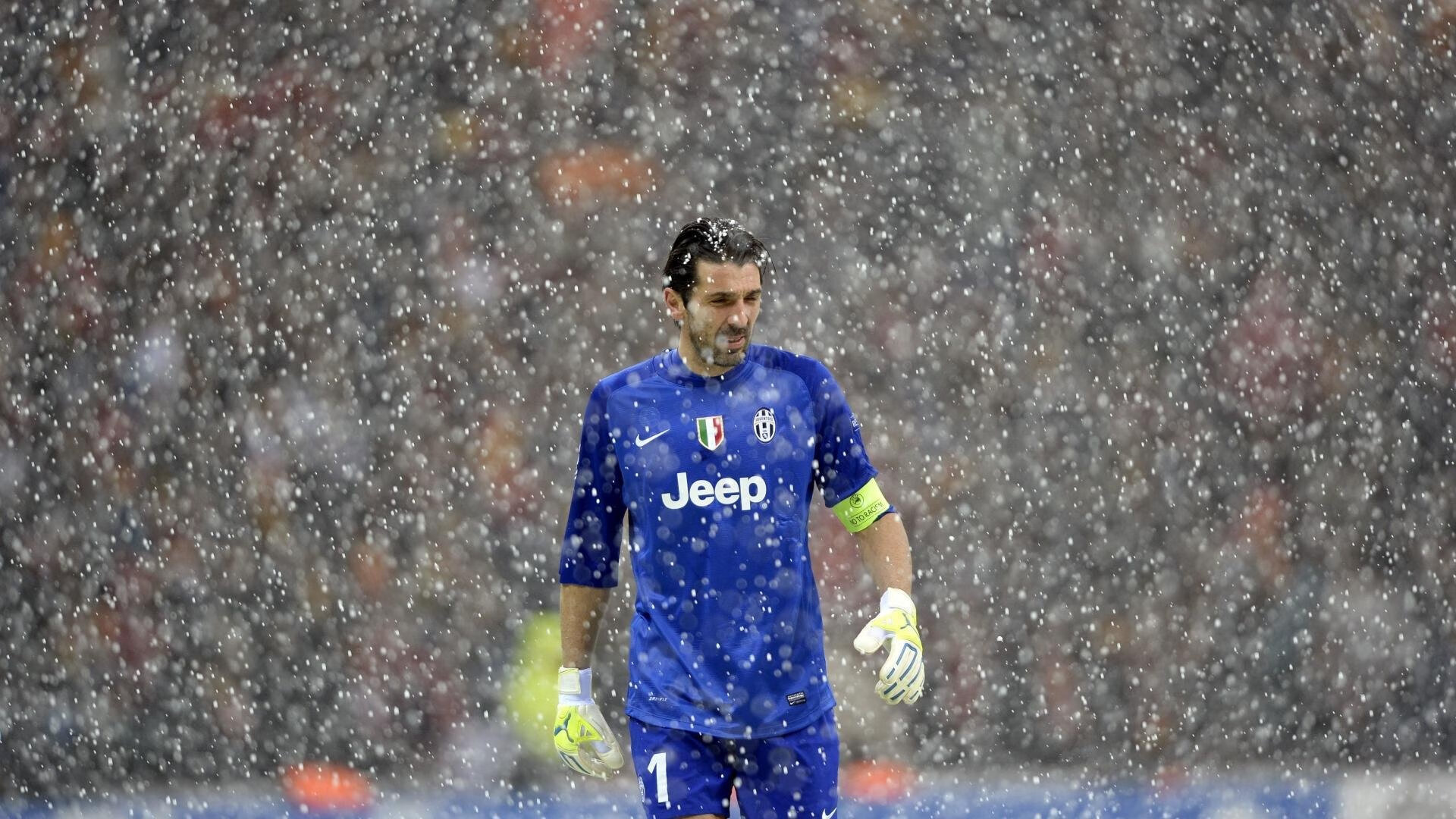 赛道新纪元，周冠宇刷新纪录，迈凯伦强势碾压索伯车队